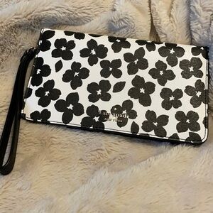 Kate Spade wristlet